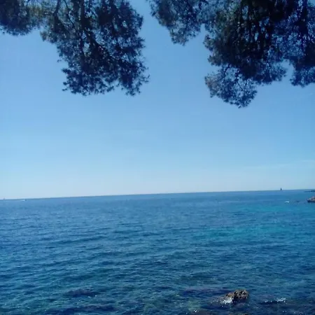 Ethan Lägenhet La Ciotat